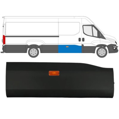 Pynteliste skydedør med lampe til Iveco Daily 2014-2019 / Højre / Sæt 16656