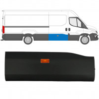 Pynteliste skydedør med lampe til Iveco Daily 2014-2019  / LWB / Højre 11973