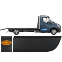 Sidepanel med lampe til Renault Master 2010- / Højre / Enkelt kabine / Sæt 10024